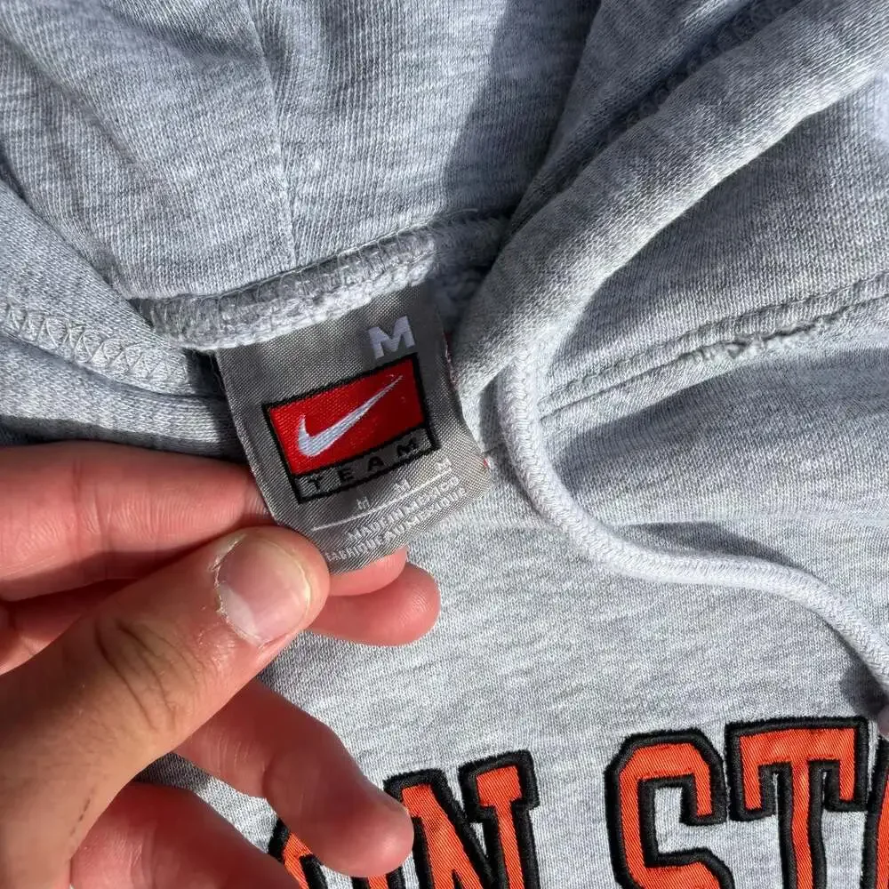 Vintage Nike Oregon State Beavers Embroidered Center Swoosh Hoodie